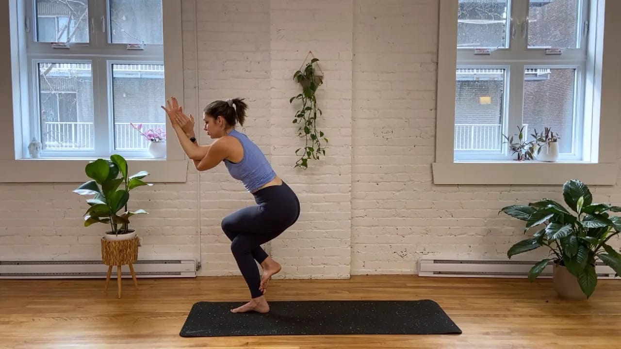 Yoga - Travailler son équilibre vers l'aigle